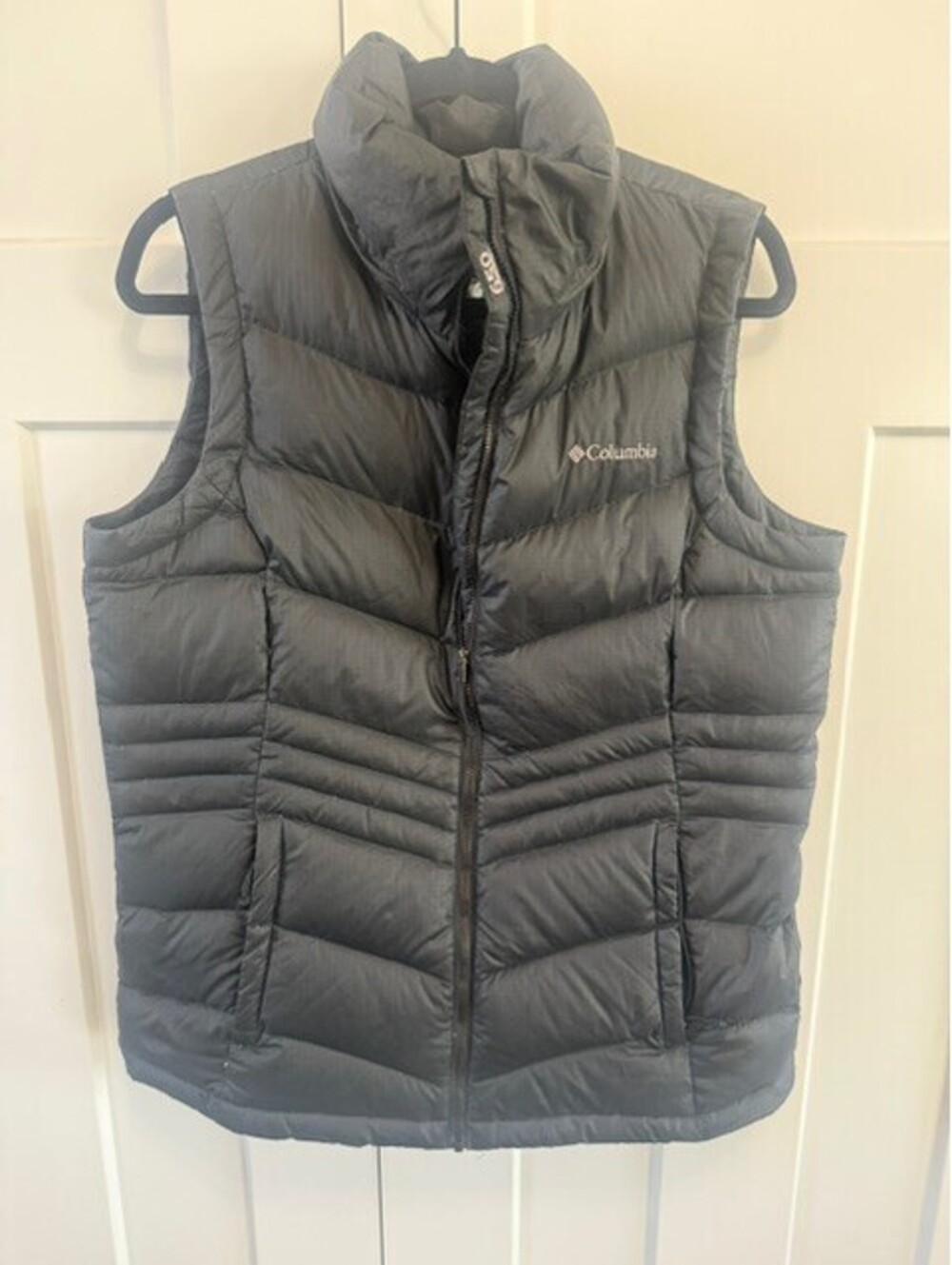 Columbia Women's Heavenly black down vest puffer vest 650 fill size Large